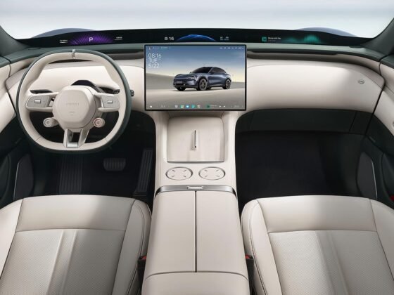 Xiaomi YU7 GT inside
