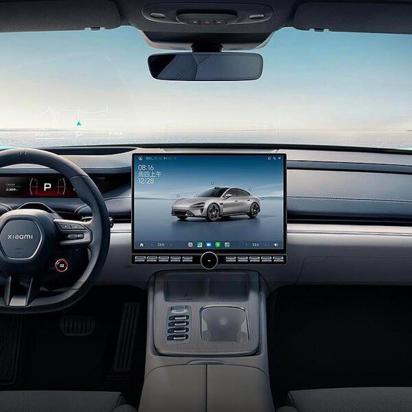 Xiaomi SU7 Standard inside